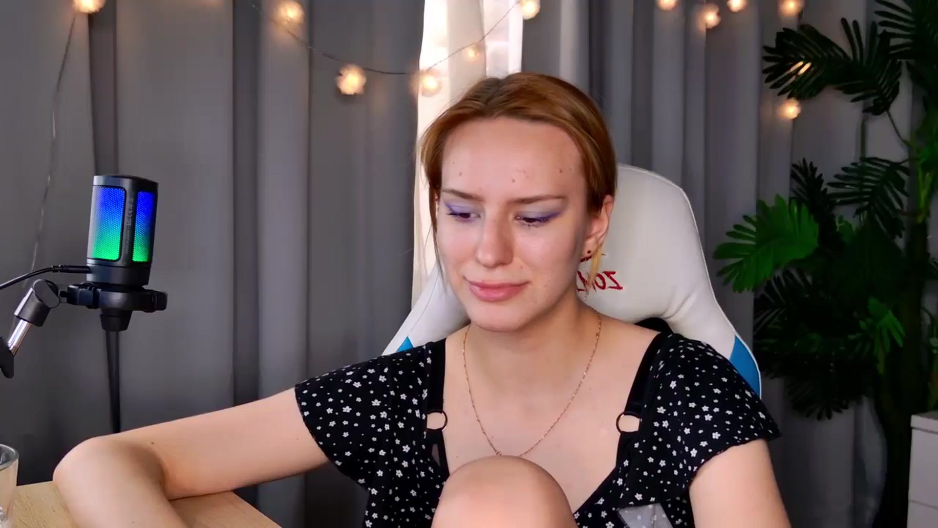 Gallery image thumbnail from RamonaK's myfreecams stream on, 09/14/2024, 12:18 image 3 of 20