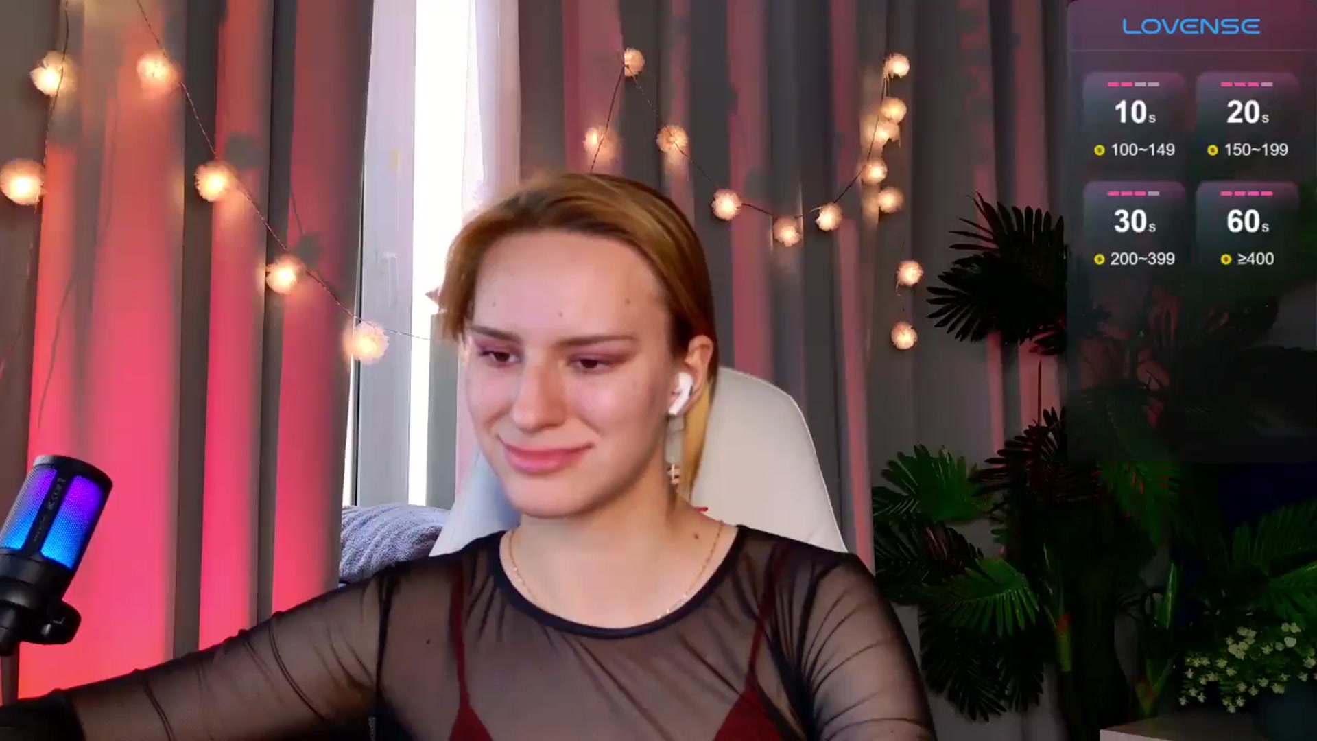 Gallery image thumbnail from RamonaK's myfreecams stream on, 09/28/2024, 12:11 image 6 of 20