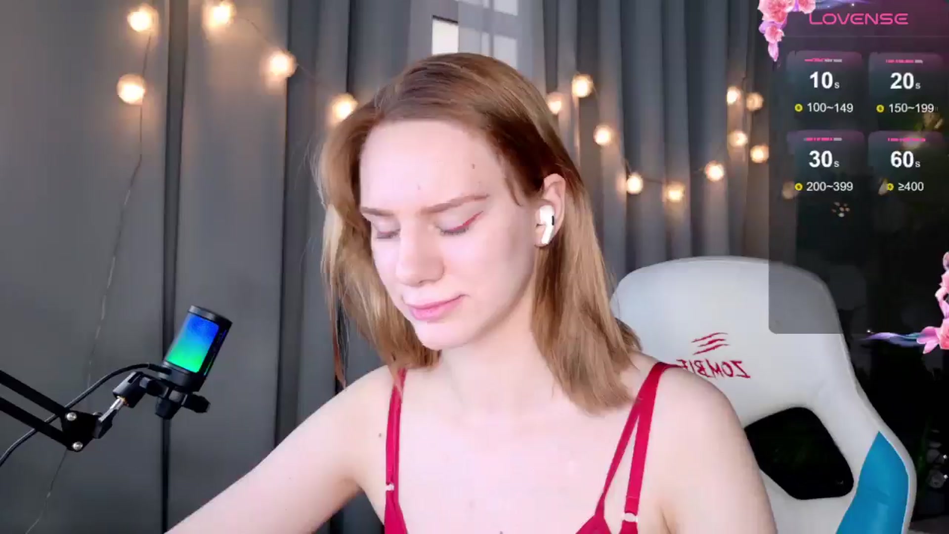 Gallery image thumbnail from RamonaK's myfreecams stream on, 12/25/2024, 11:53 image 13 of 20