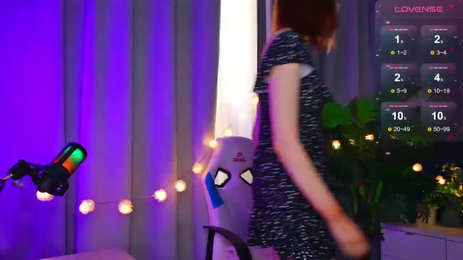 Gallery image thumbnail from RamonaK's myfreecams stream on, 04/06/2025, 12:03 image 1 of 20