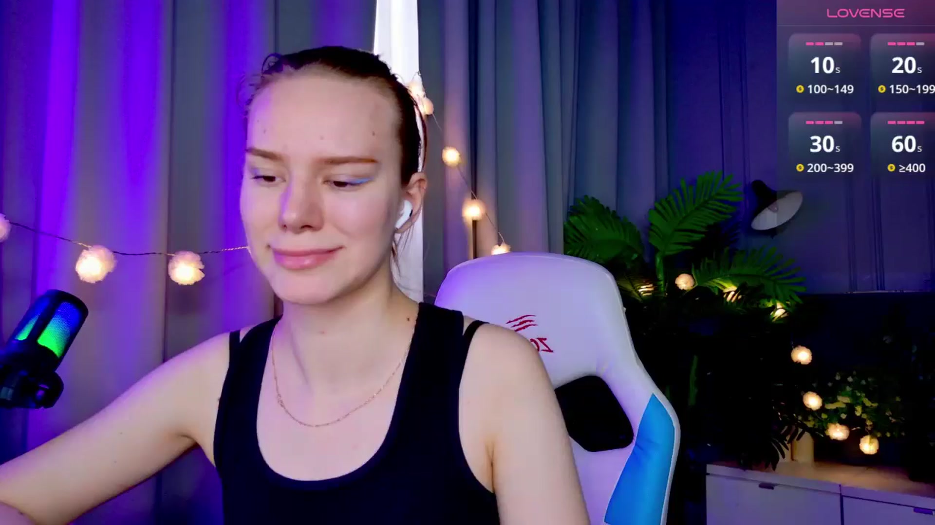 Gallery image thumbnail from RamonaK's myfreecams stream on, 04/21/2025, 10:09 image 9 of 20