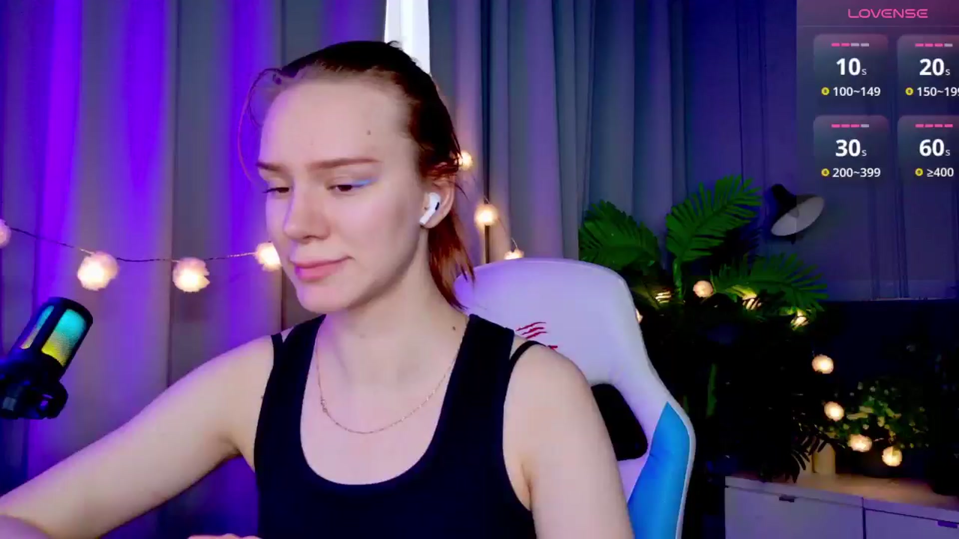 Gallery image thumbnail from RamonaK's myfreecams stream on, 04/21/2025, 10:09 image 6 of 20
