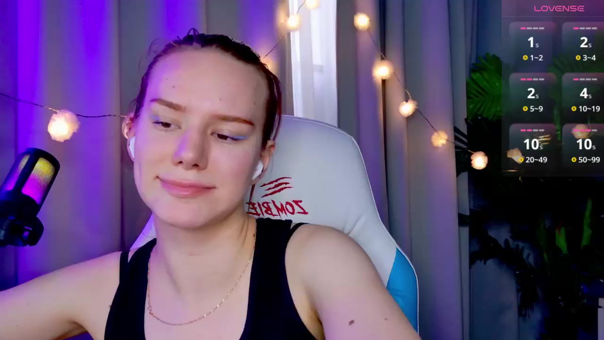 Gallery image thumbnail from RamonaK's myfreecams stream on, 04/21/2025, 10:09 image 15 of 20