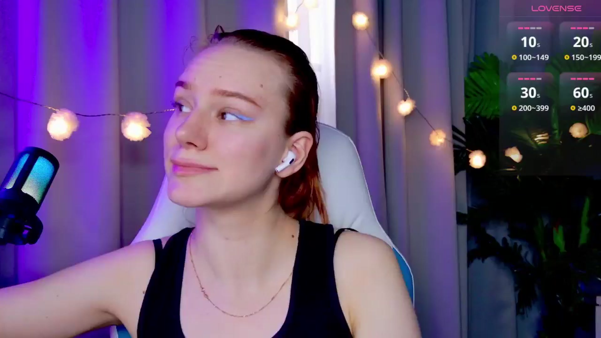 Gallery image thumbnail from RamonaK's myfreecams stream on, 04/21/2025, 10:09 image 16 of 20