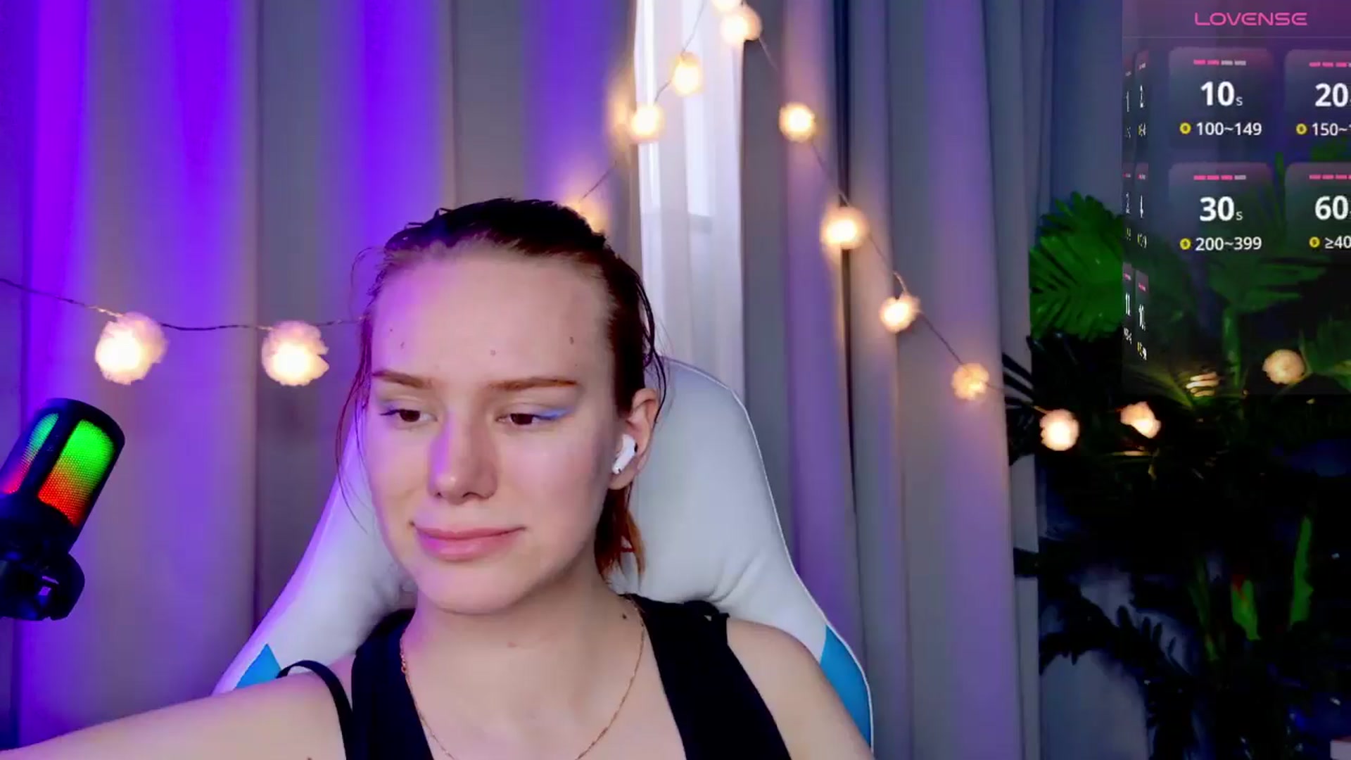 Gallery image thumbnail from RamonaK's myfreecams stream on, 04/21/2025, 12:50 image 4 of 20