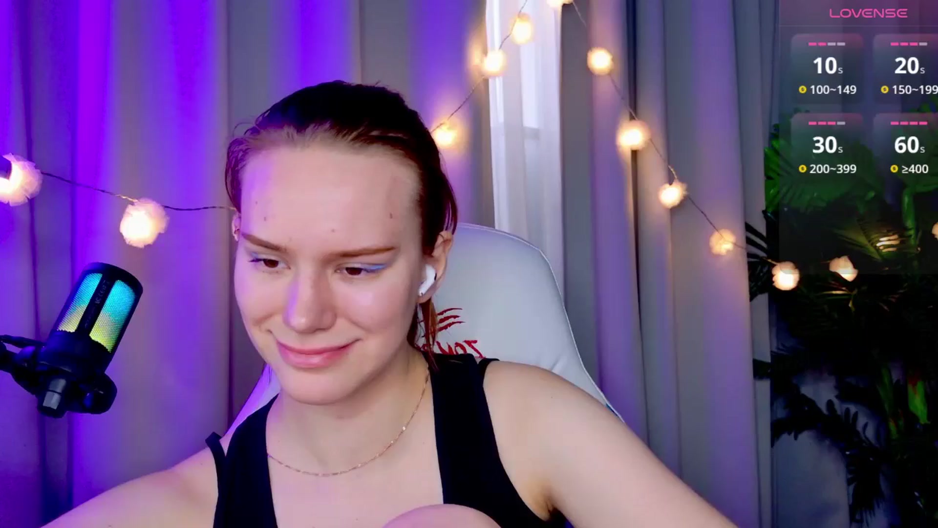 Gallery image thumbnail from RamonaK's myfreecams stream on, 04/21/2025, 12:50 image 14 of 20