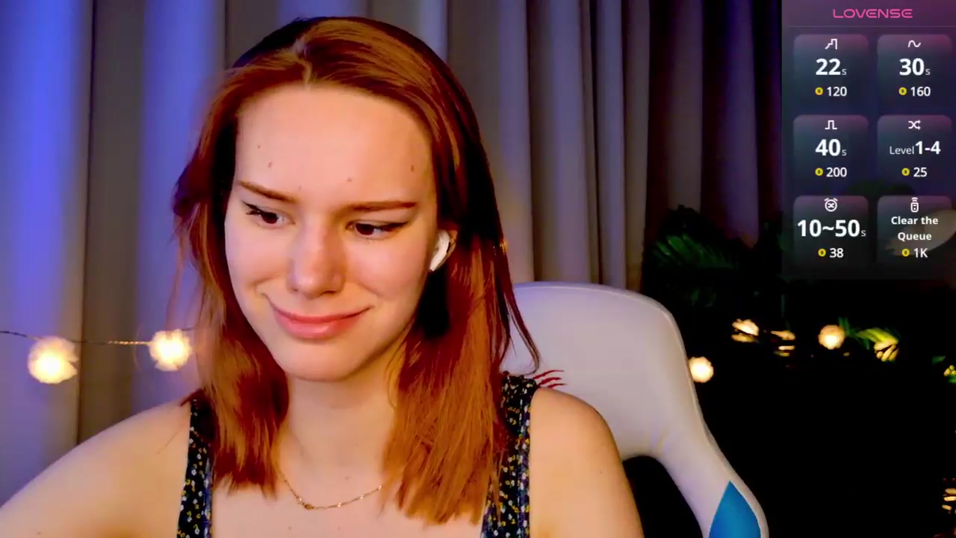 Gallery image thumbnail from RamonaK's myfreecams stream on, 05/03/2025, 12:29 image 10 of 20