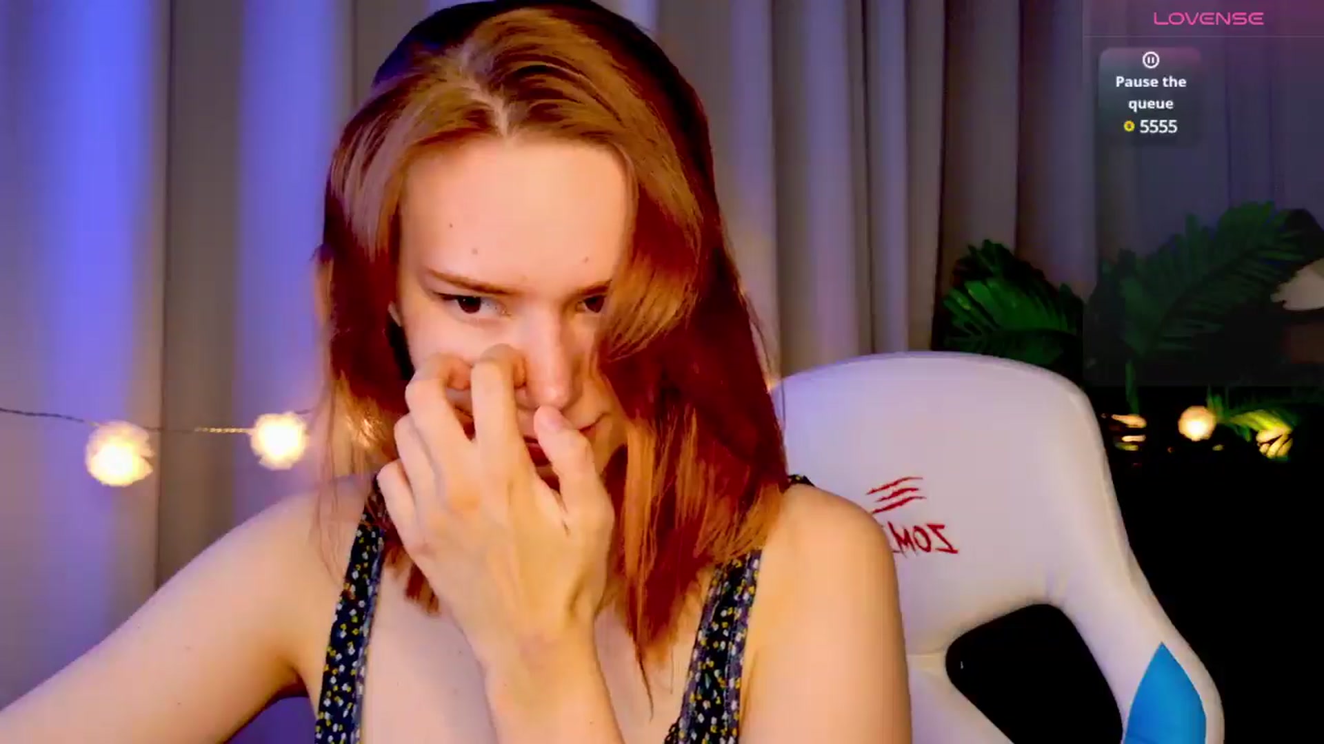 Gallery image thumbnail from RamonaK's myfreecams stream on, 05/03/2025, 12:29 image 17 of 20