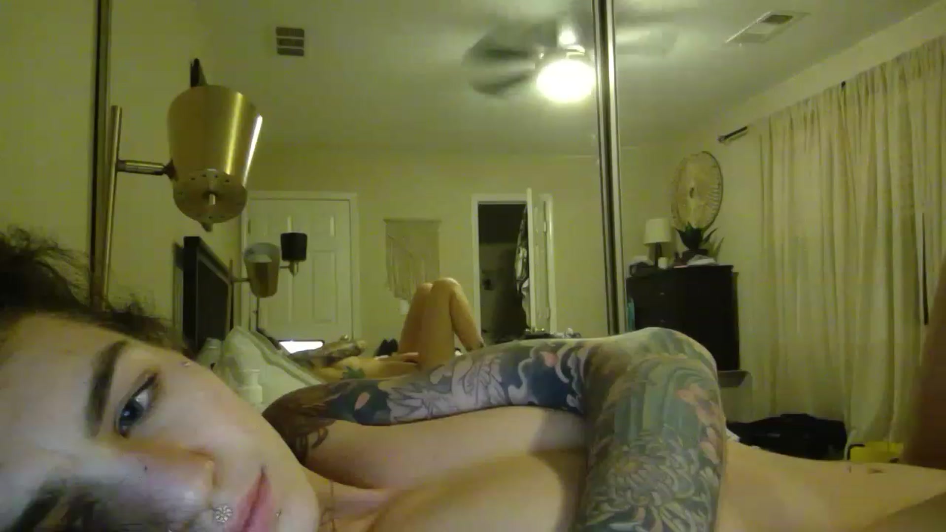 Gallery image thumbnail from RamonaVixen's myfreecams stream on, 11/28/2022, 06:09 image 4 of 20