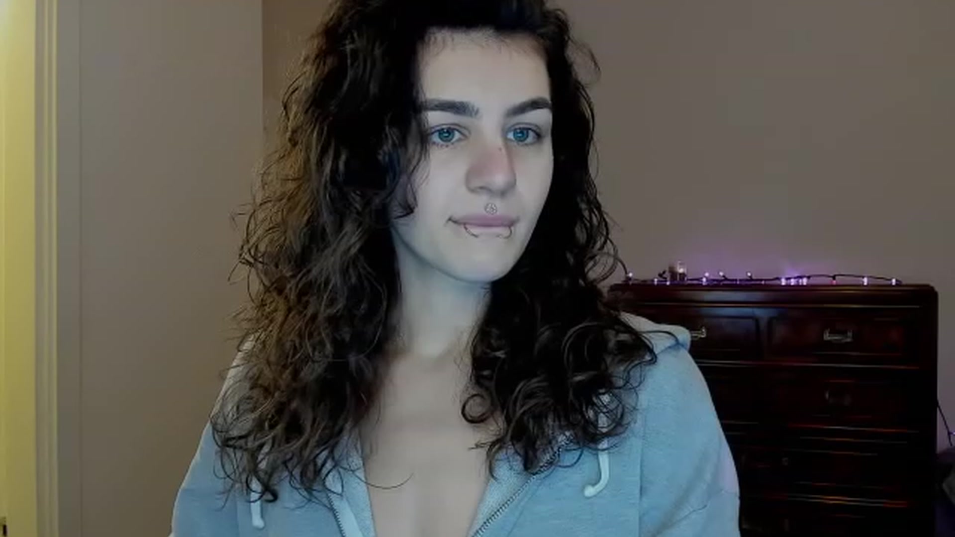 Gallery image thumbnail from RamonaVixen's myfreecams stream on, 12/01/2023, 15:52 image 1 of 20