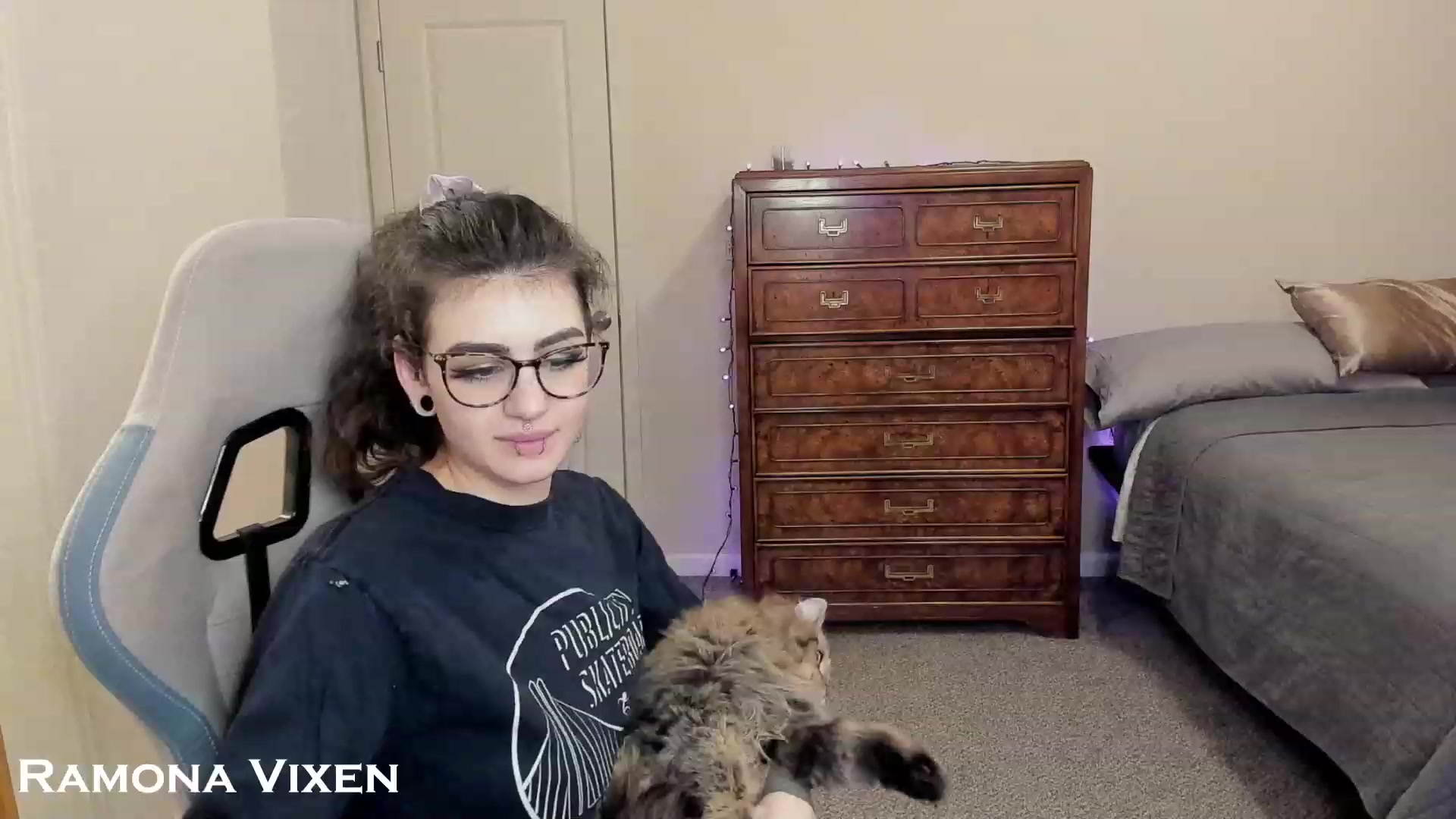 Gallery image thumbnail from RamonaVixen's myfreecams stream on, 12/02/2023, 12:07 image 20 of 20