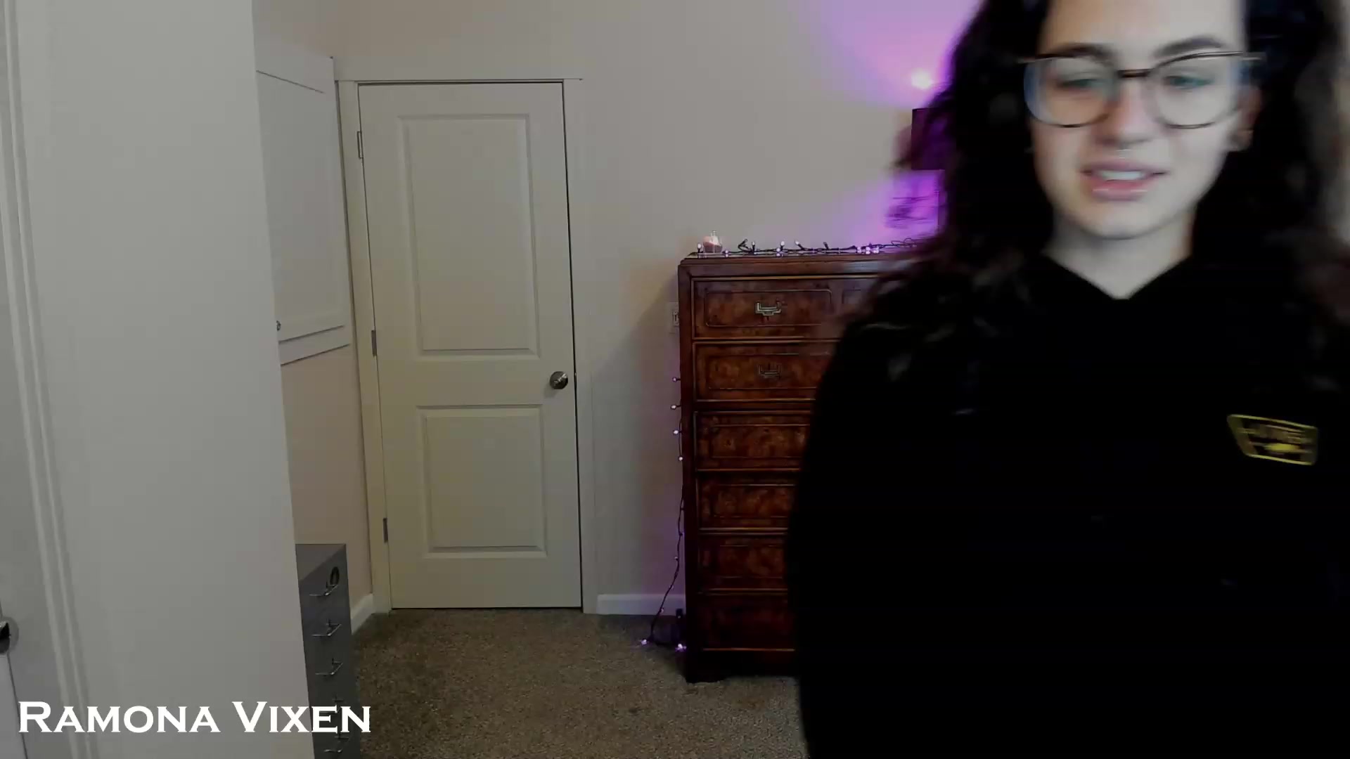 Gallery image thumbnail from RamonaVixen's myfreecams stream on, 12/02/2023, 20:40 image 8 of 20