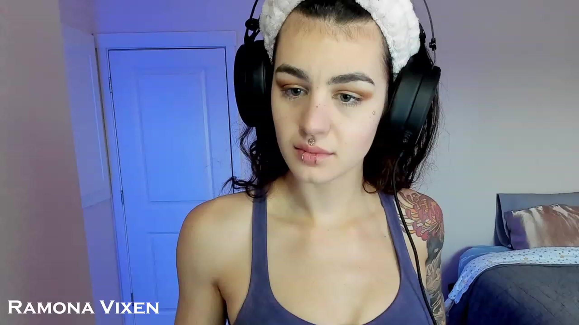 Gallery image thumbnail from RamonaVixen's myfreecams stream on, 12/31/2023, 20:22 image 10 of 20