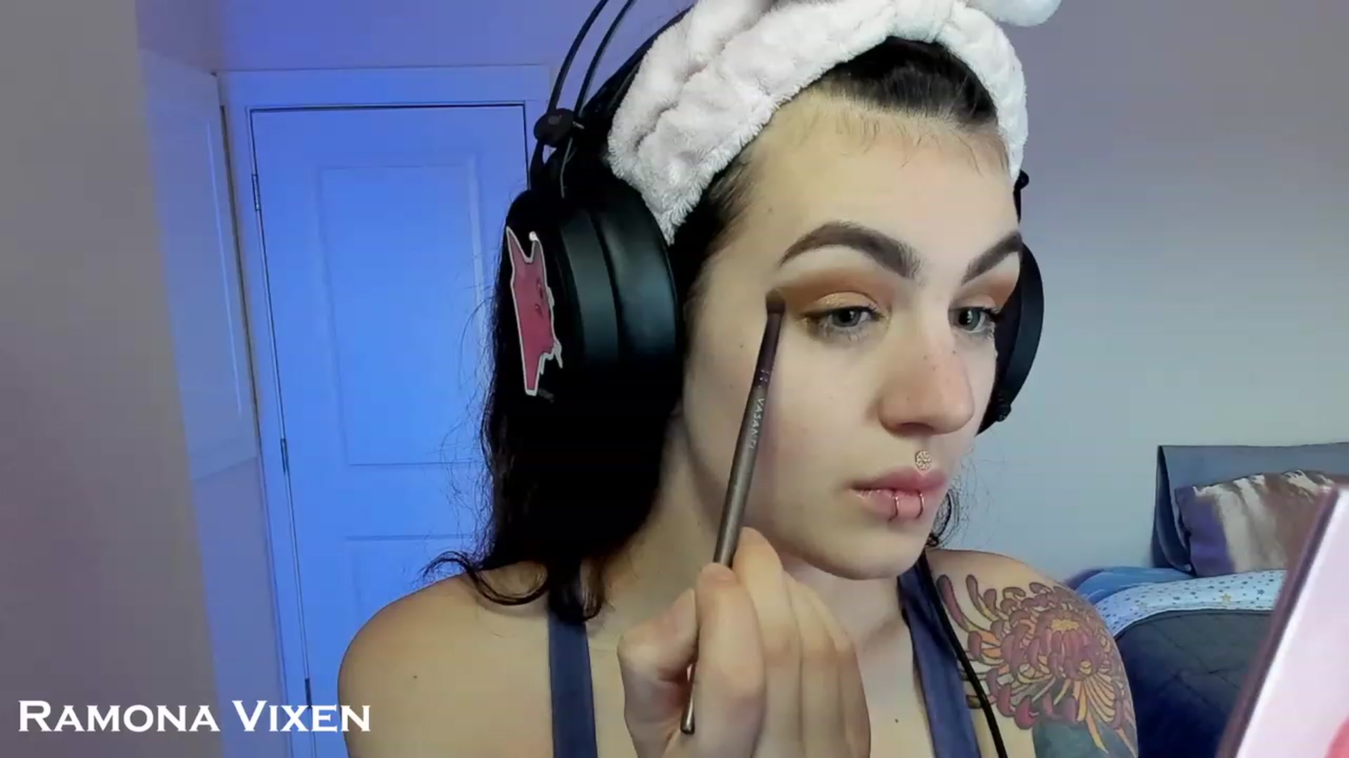 Gallery image thumbnail from RamonaVixen's myfreecams stream on, 12/31/2023, 20:22 image 17 of 20