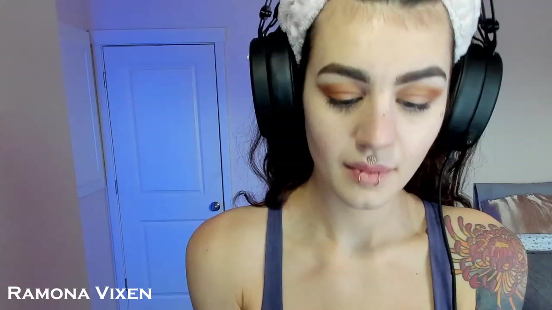 Gallery image thumbnail from RamonaVixen's myfreecams stream on, 12/31/2023, 20:22 image 15 of 20