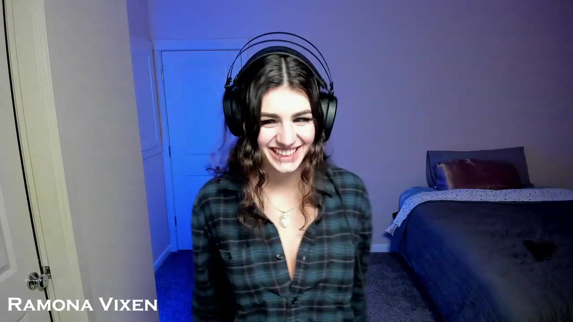 Gallery image thumbnail from RamonaVixen's myfreecams stream on, 01/01/2024, 04:01 image 6 of 20