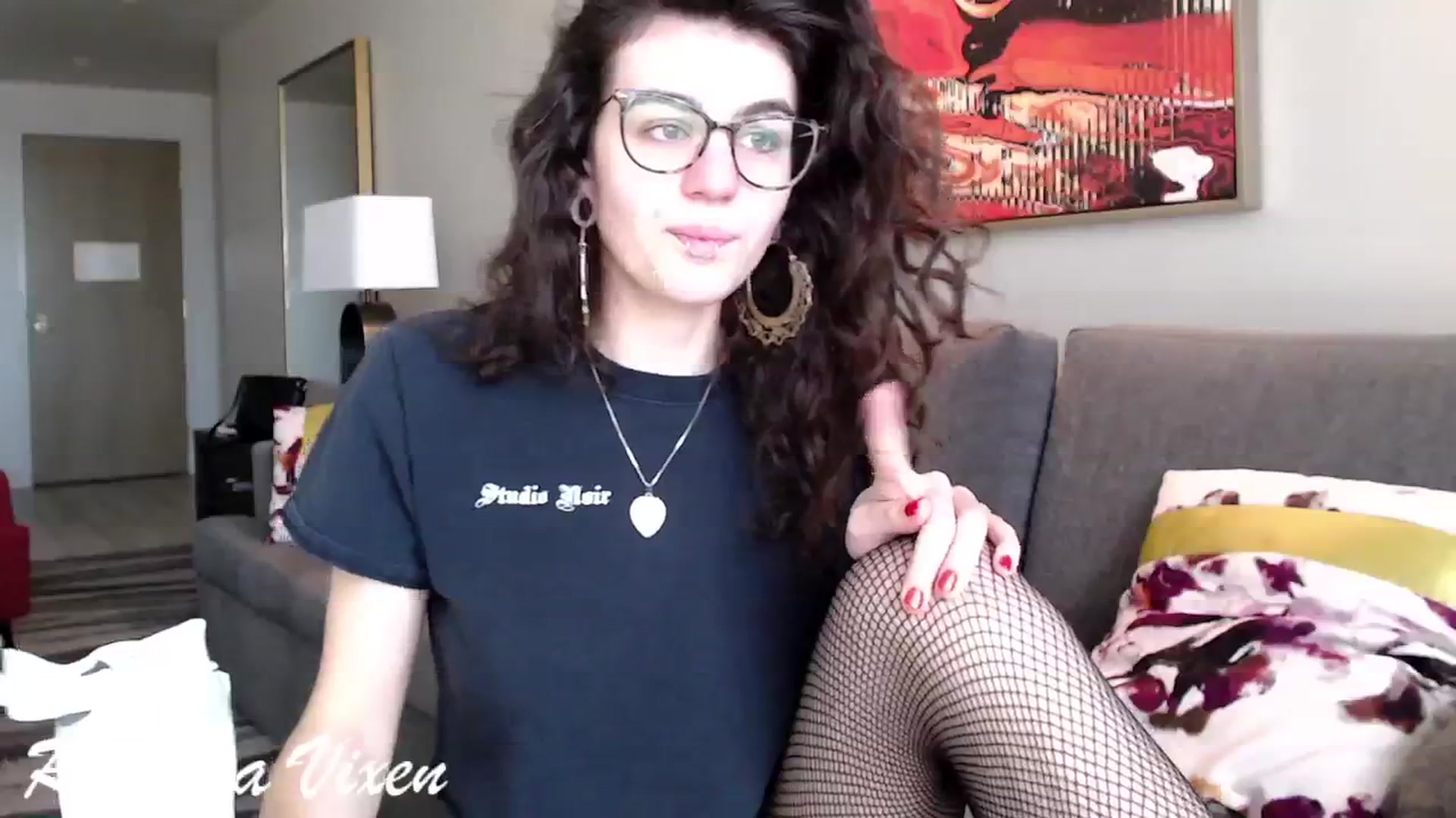 Gallery image thumbnail from RamonaVixen's myfreecams stream on, 01/25/2024, 21:18 image 12 of 20