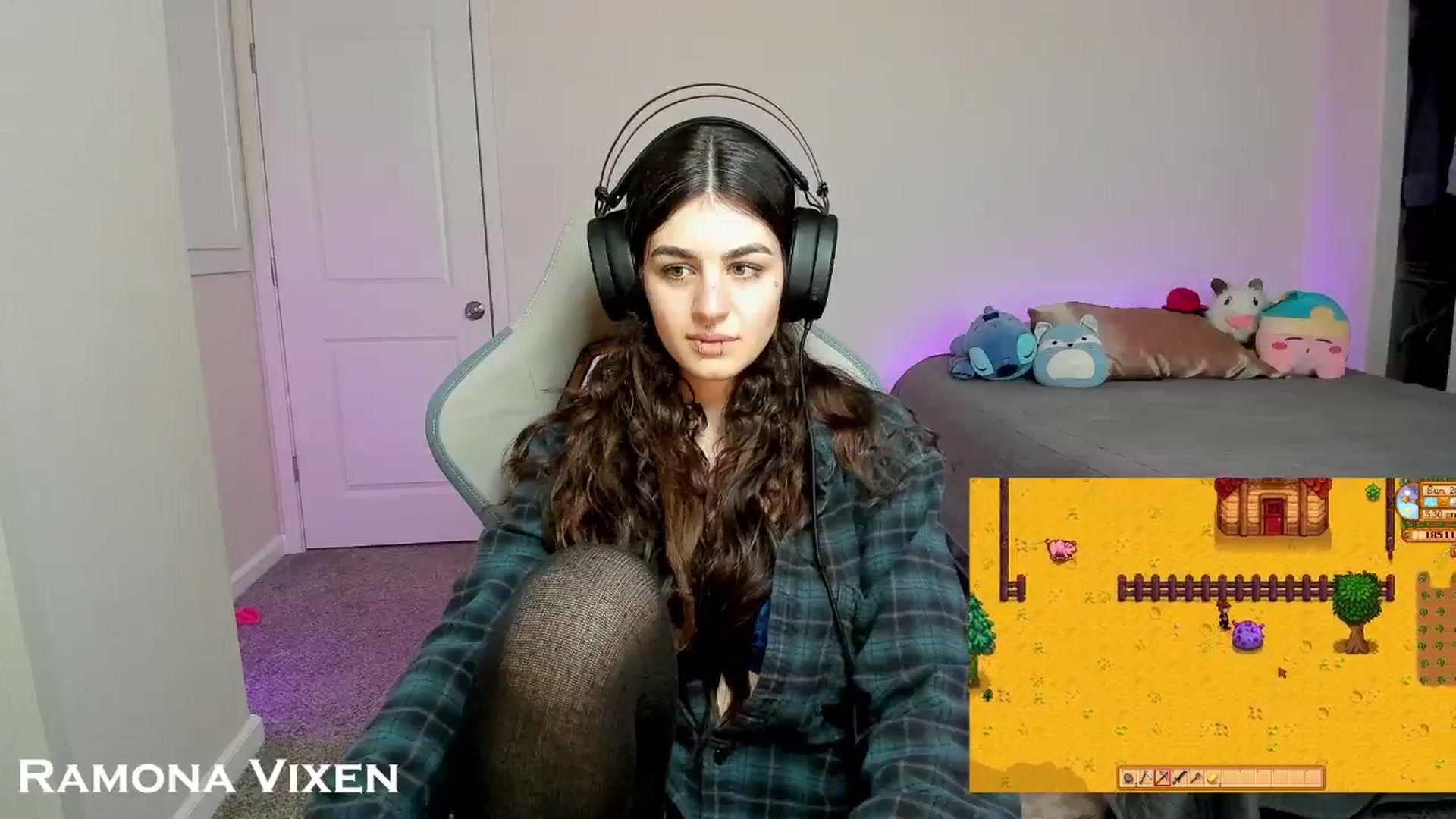 Gallery image thumbnail from RamonaVixen's myfreecams stream on, 05/02/2024, 02:22 image 17 of 20