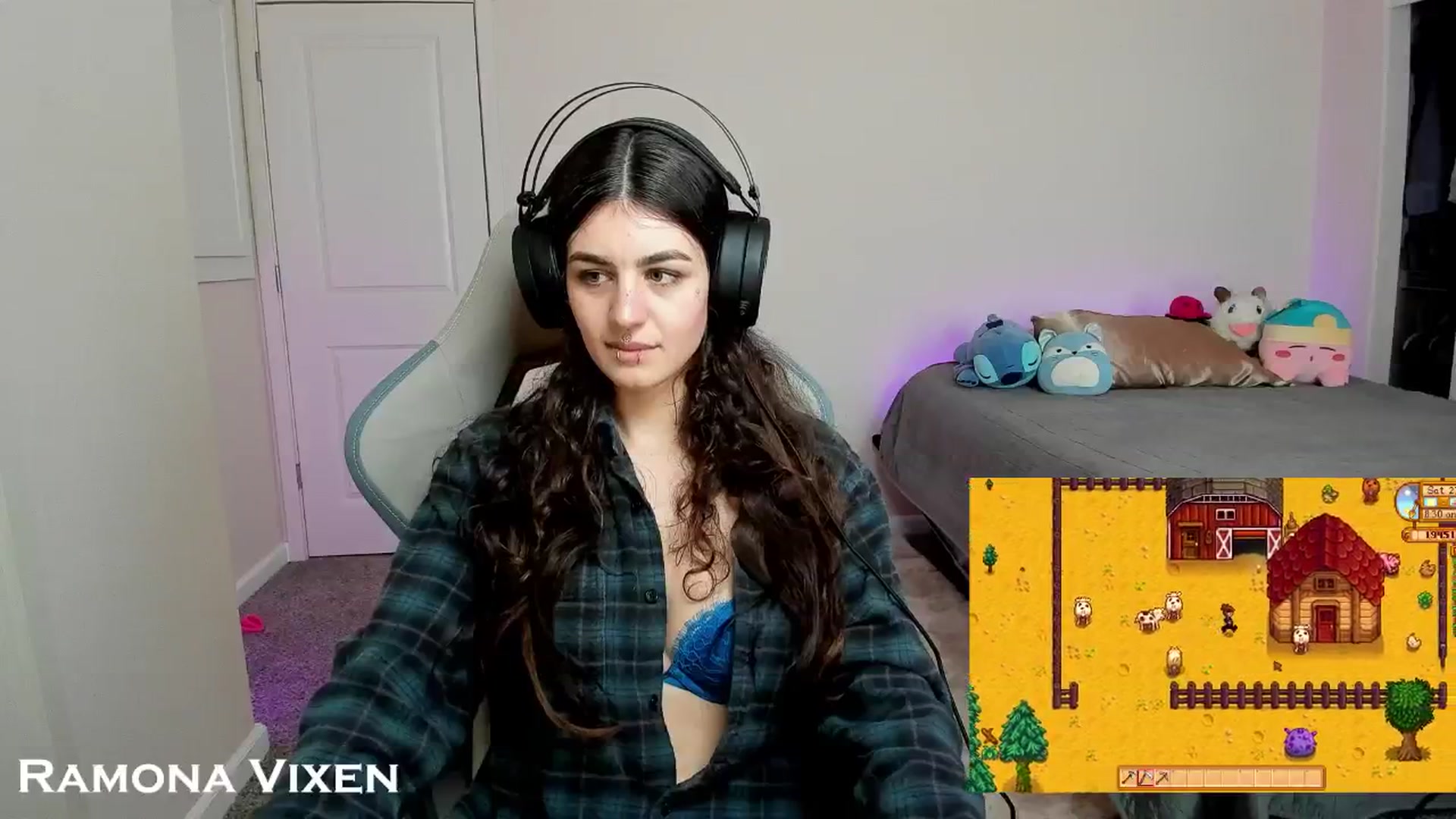 Gallery image thumbnail from RamonaVixen's myfreecams stream on, 05/02/2024, 02:22 image 7 of 20