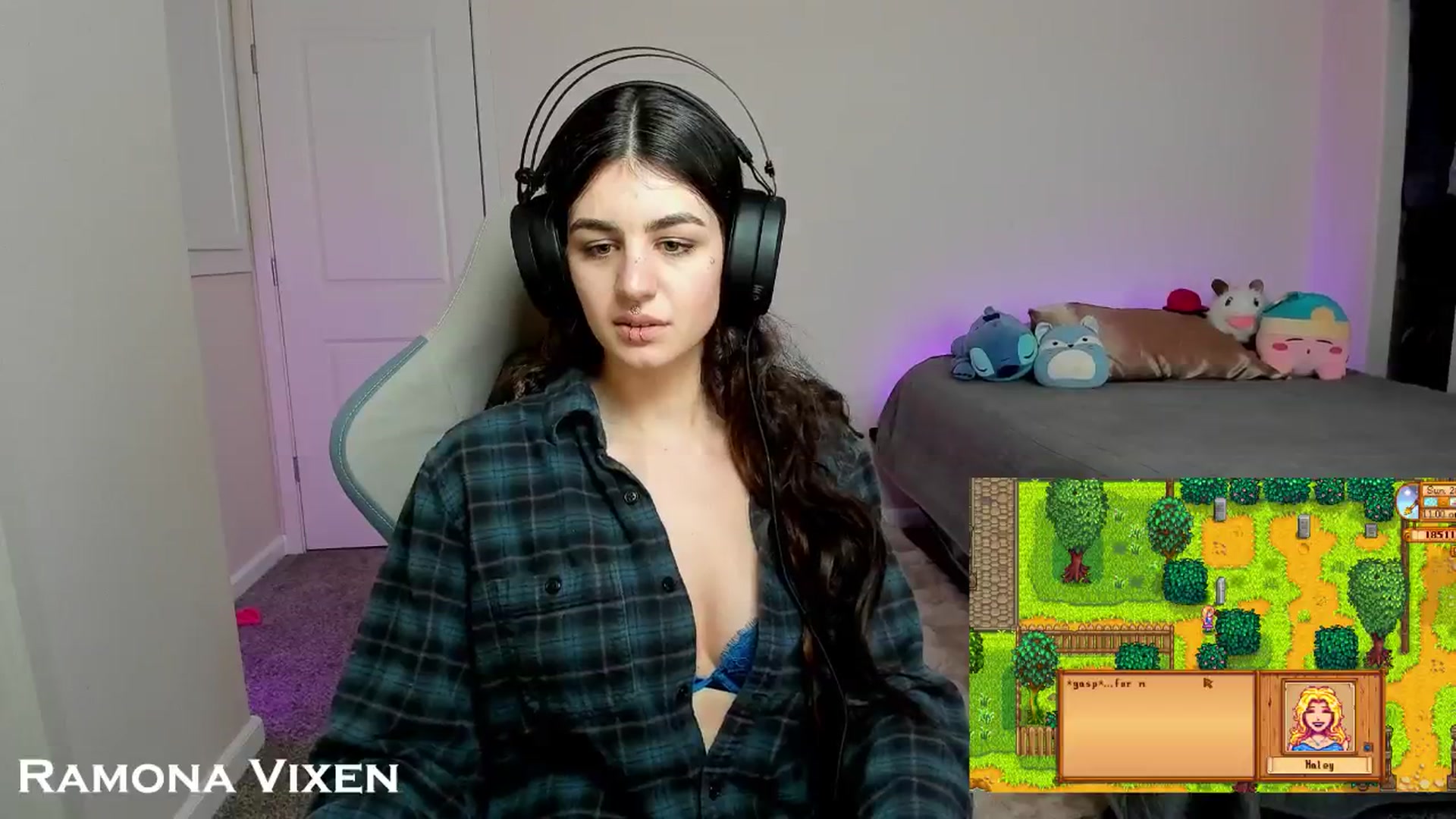 Gallery image thumbnail from RamonaVixen's myfreecams stream on, 05/02/2024, 02:22 image 14 of 20