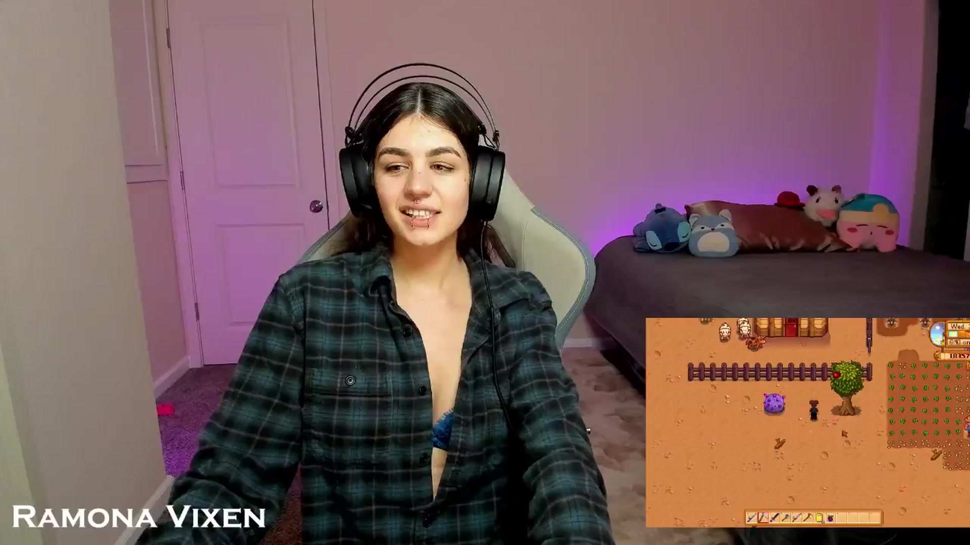 Gallery image thumbnail from RamonaVixen's myfreecams stream on, 05/02/2024, 03:56 image 1 of 20