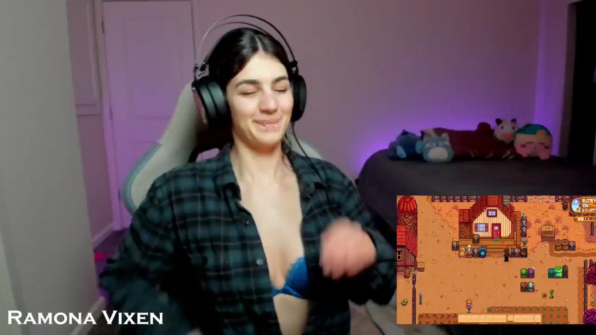 Gallery image thumbnail from RamonaVixen's myfreecams stream on, 05/02/2024, 06:21 image 19 of 20