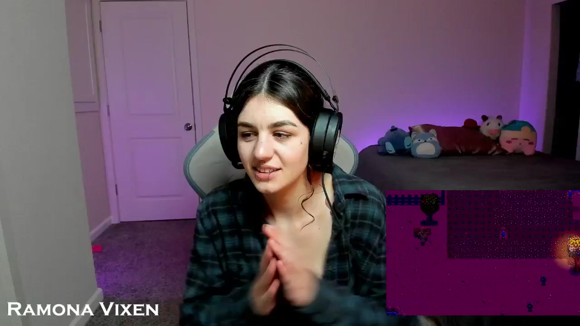 Gallery image thumbnail from RamonaVixen's myfreecams stream on, 05/02/2024, 07:00 image 9 of 20