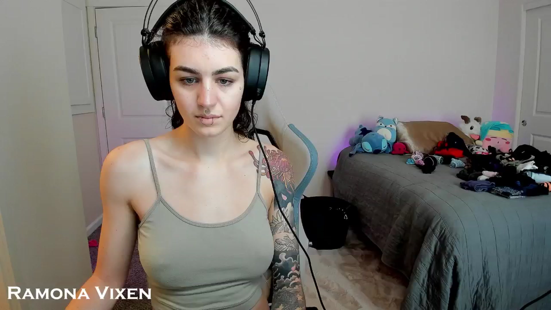 Gallery image thumbnail from RamonaVixen's myfreecams stream on, 05/03/2024, 20:02 image 6 of 20