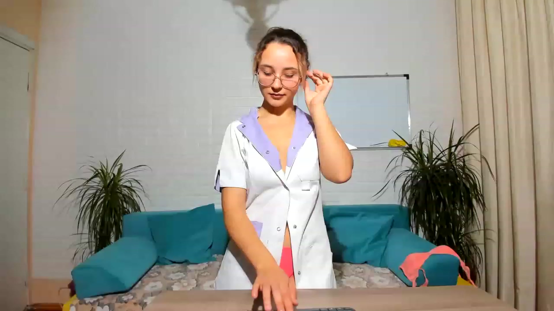 Gallery image thumbnail from Ramona_Sexy's myfreecams stream on, 11/29/2022, 07:19 image 4 of 20