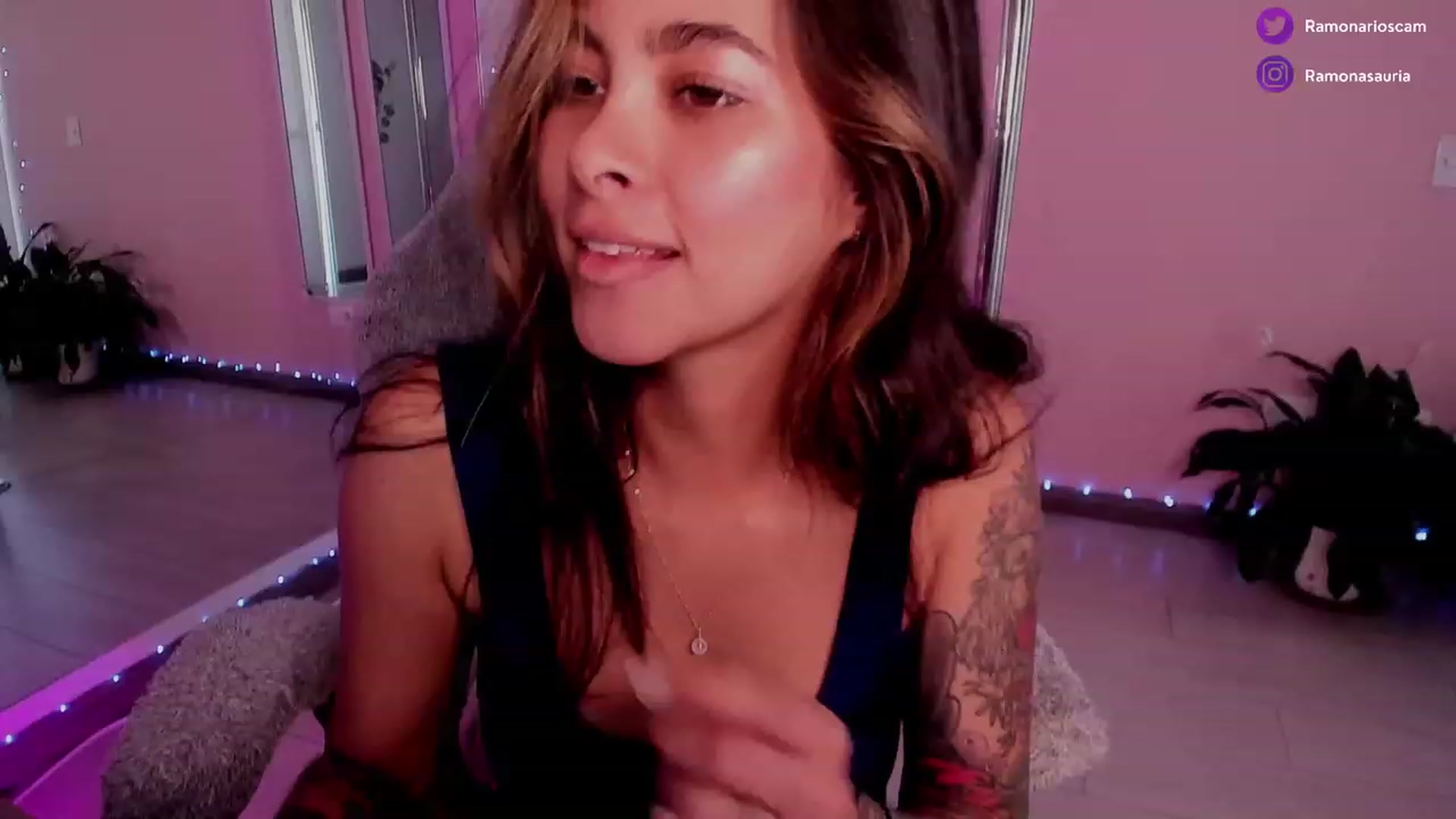 Gallery image thumbnail from Ramonarios's myfreecams stream on, 11/23/2022, 17:41 image 19 of 20