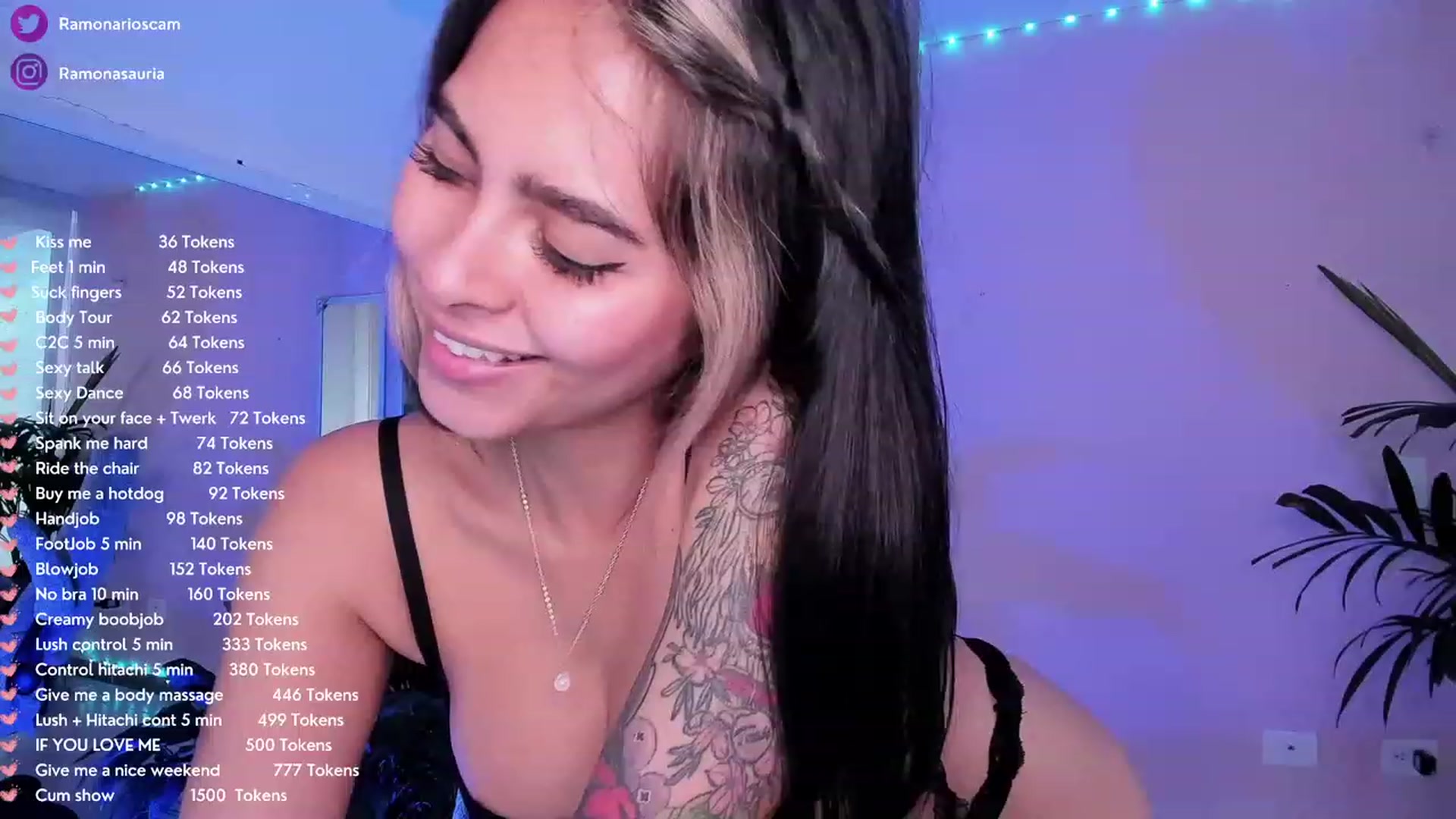 Gallery image thumbnail from Ramonarios's myfreecams stream on, 12/27/2022, 21:37 image 11 of 20