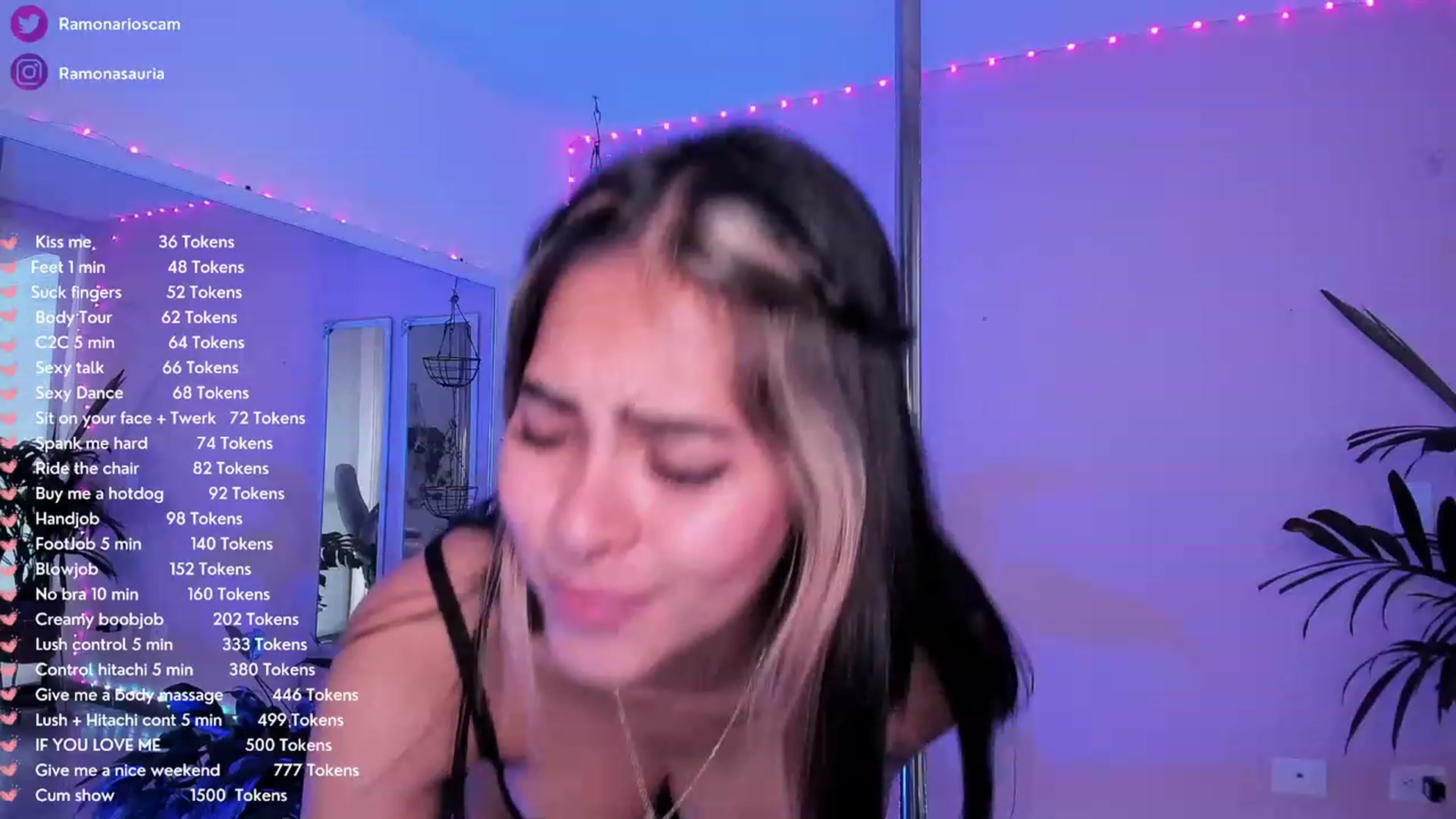 Gallery image thumbnail from Ramonarios's myfreecams stream on, 12/27/2022, 21:37 image 14 of 20
