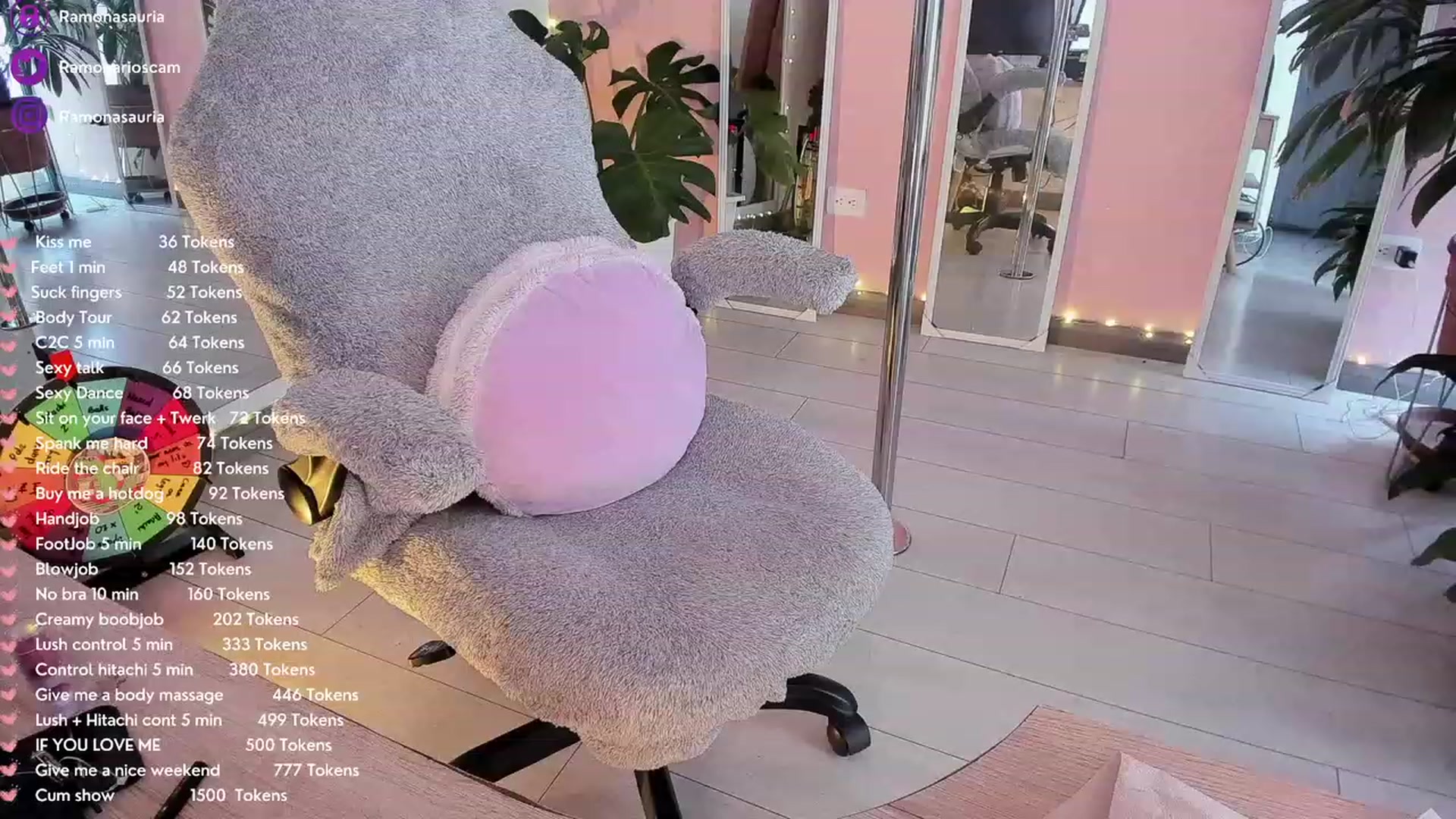 Gallery image thumbnail from Ramonarios's myfreecams stream on, 01/05/2023, 18:44 image 16 of 20