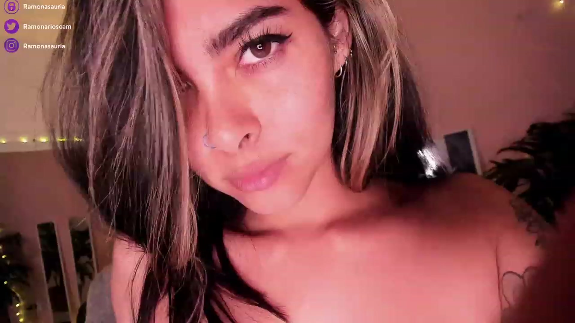 Gallery image thumbnail from Ramonarios's myfreecams stream on, 01/17/2023, 23:45 image 16 of 20