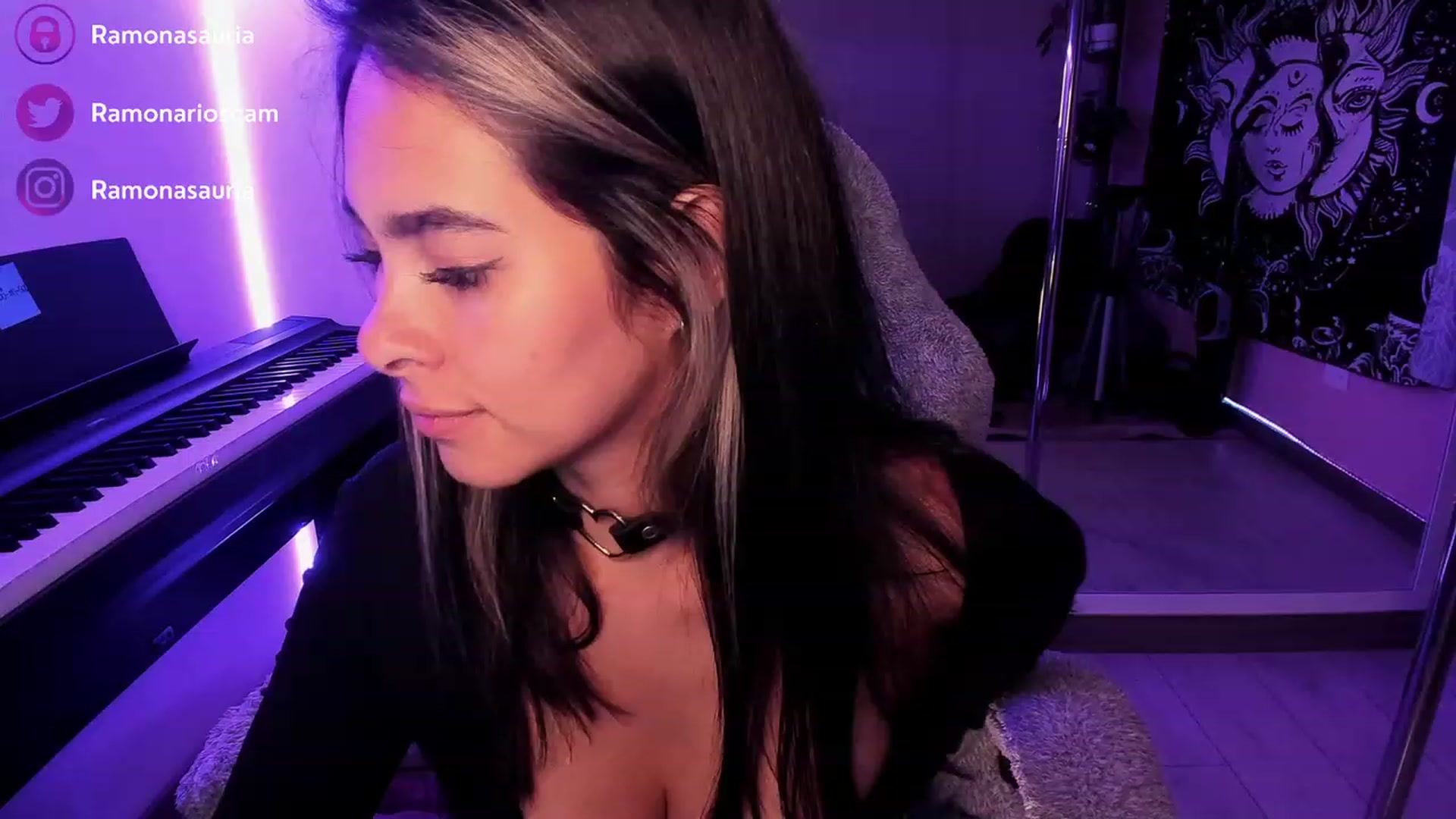 Gallery image thumbnail from Ramonarios's myfreecams stream on, 04/04/2023, 03:43 image 16 of 20
