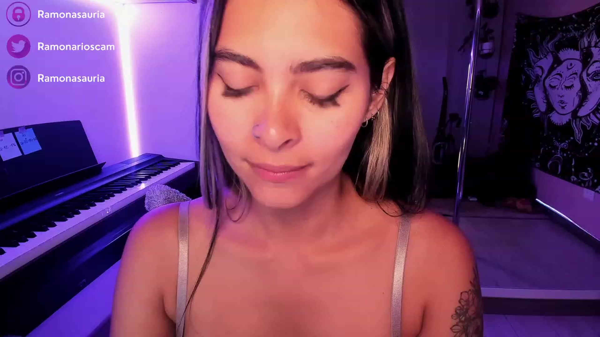 Gallery image thumbnail from Ramonarios's myfreecams stream on, 04/07/2023, 02:39 image 18 of 20