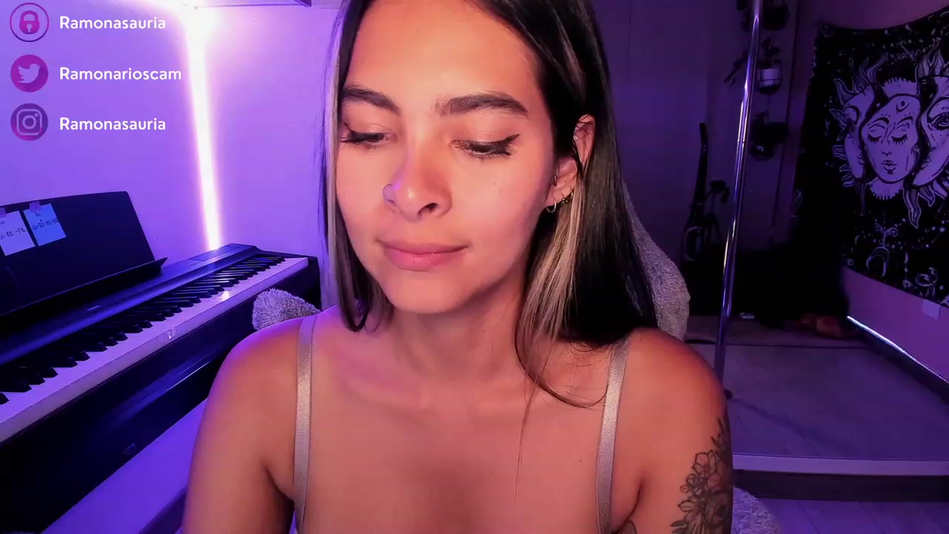 Gallery image thumbnail from Ramonarios's myfreecams stream on, 04/07/2023, 02:39 image 11 of 20