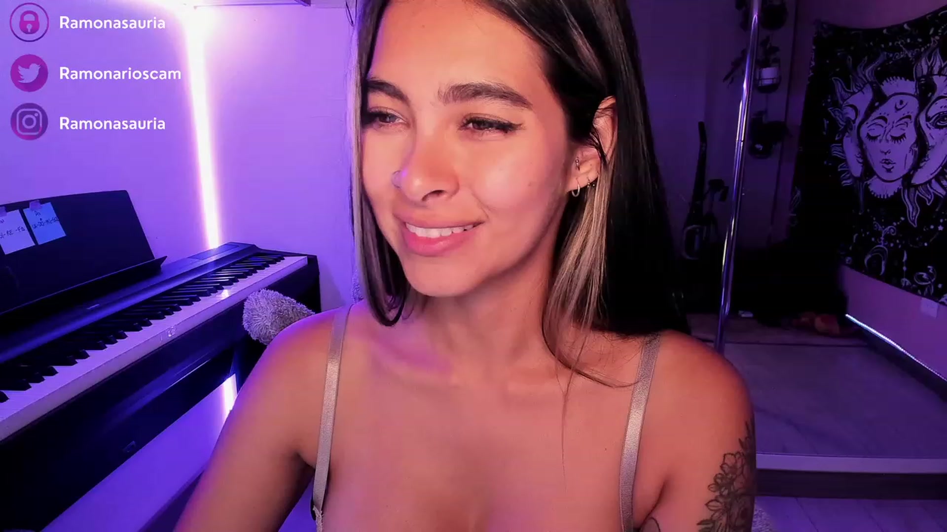 Gallery image thumbnail from Ramonarios's myfreecams stream on, 04/07/2023, 02:39 image 15 of 20
