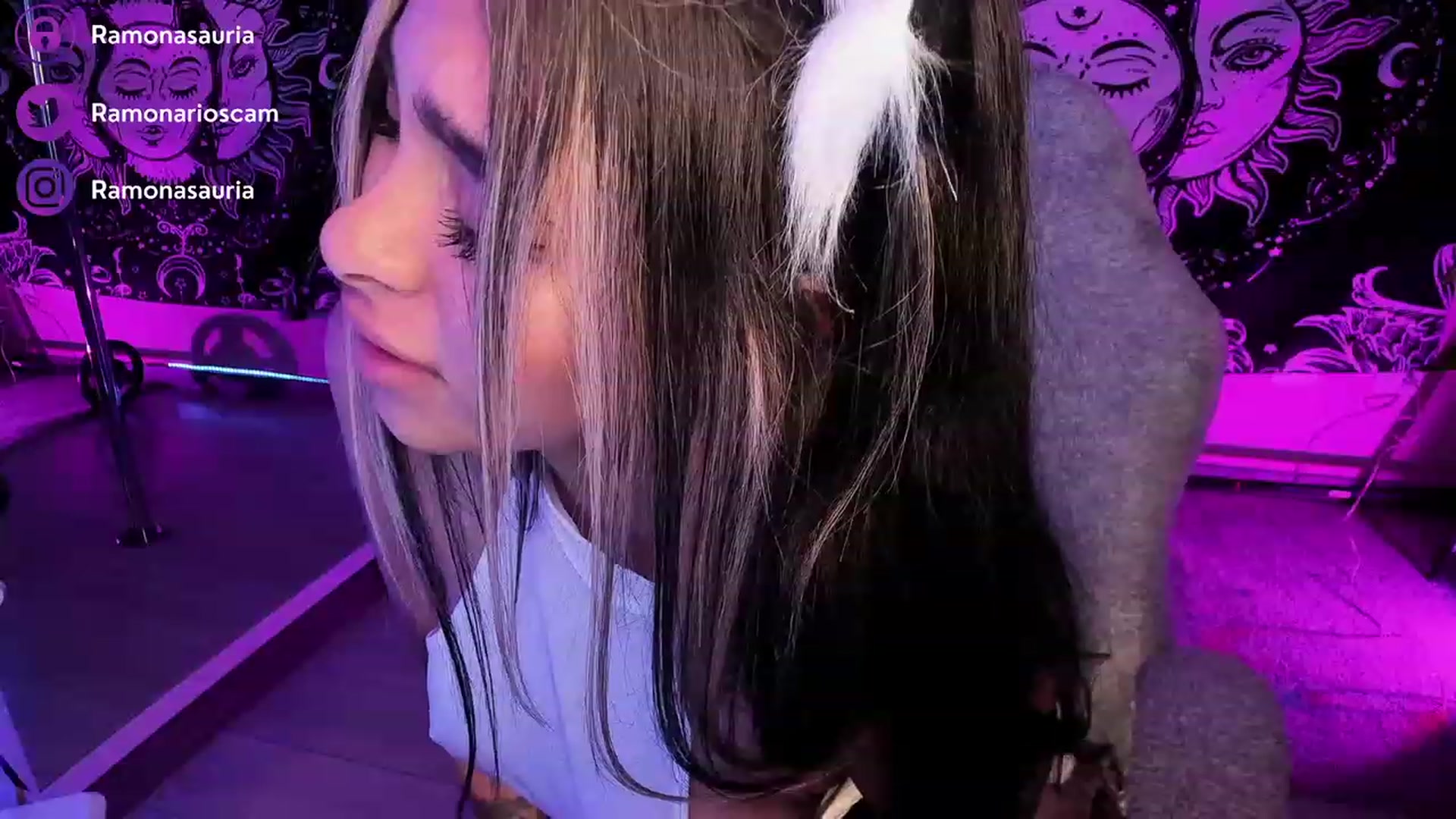 Gallery image thumbnail from Ramonarios's myfreecams stream on, 04/13/2023, 01:46 image 12 of 20