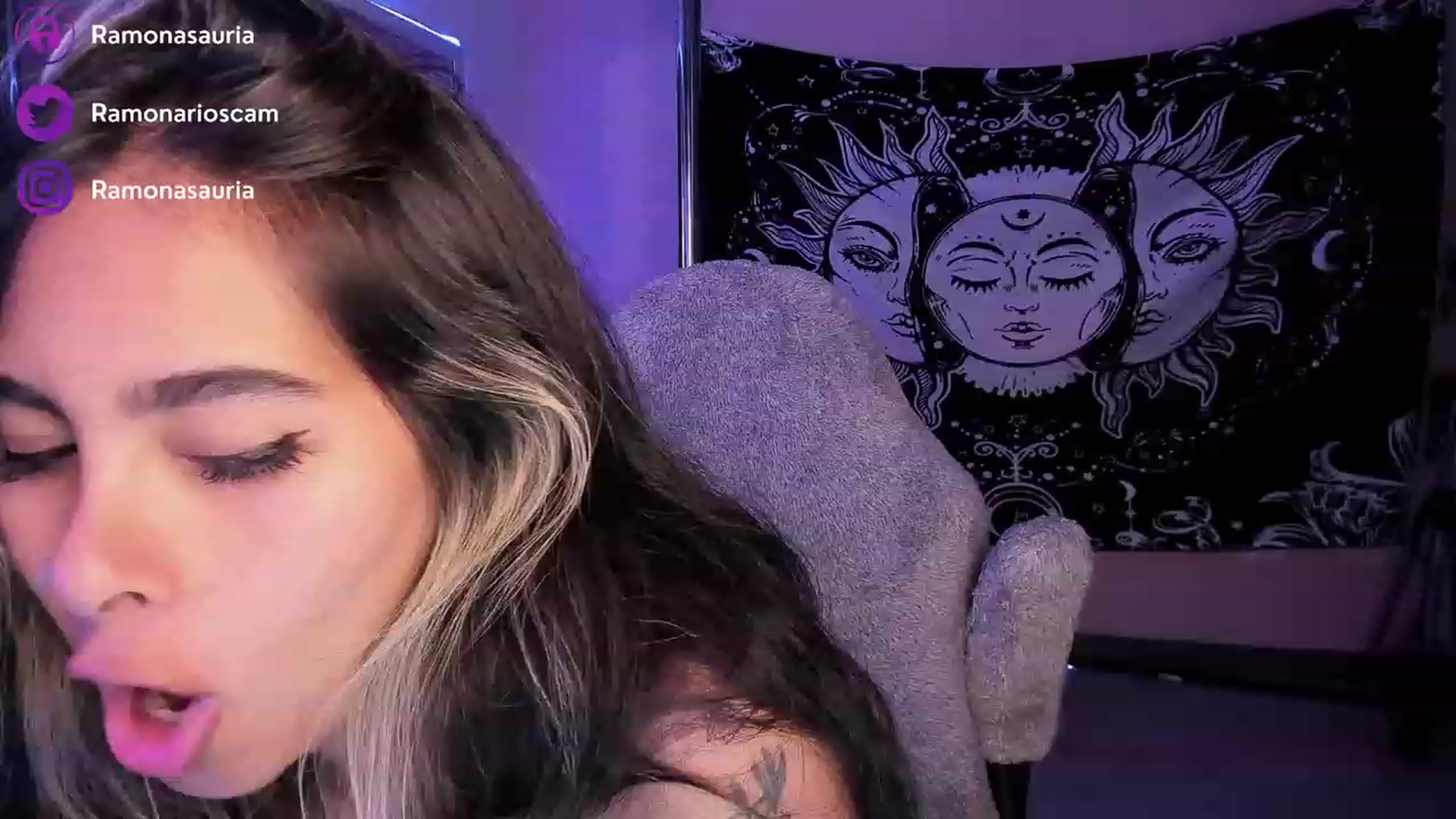 Gallery image thumbnail from Ramonarios's myfreecams stream on, 05/03/2023, 01:44 image 6 of 20