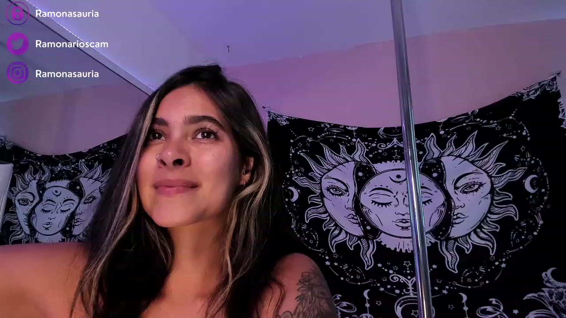 Gallery image thumbnail from Ramonarios's myfreecams stream on, 05/18/2023, 22:36 image 18 of 20
