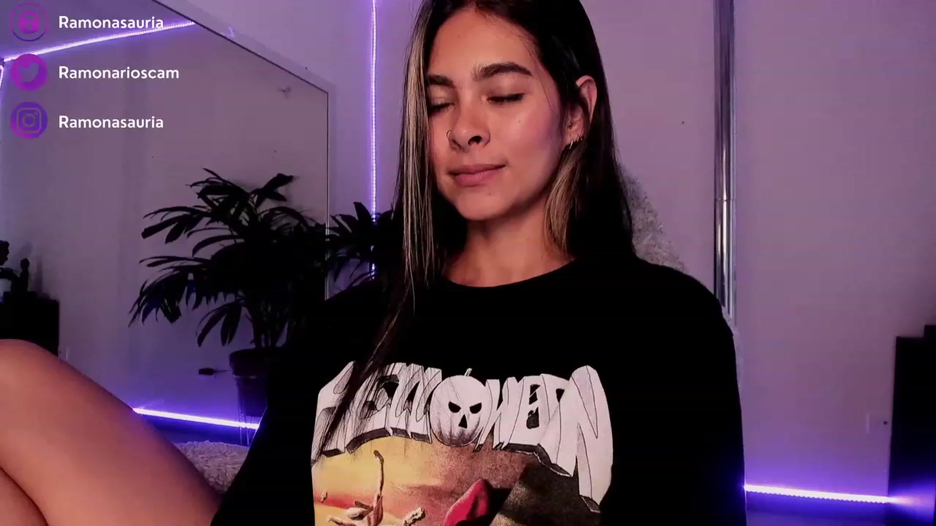 Gallery image thumbnail from Ramonarios's myfreecams stream on, 05/24/2023, 22:09 image 13 of 20