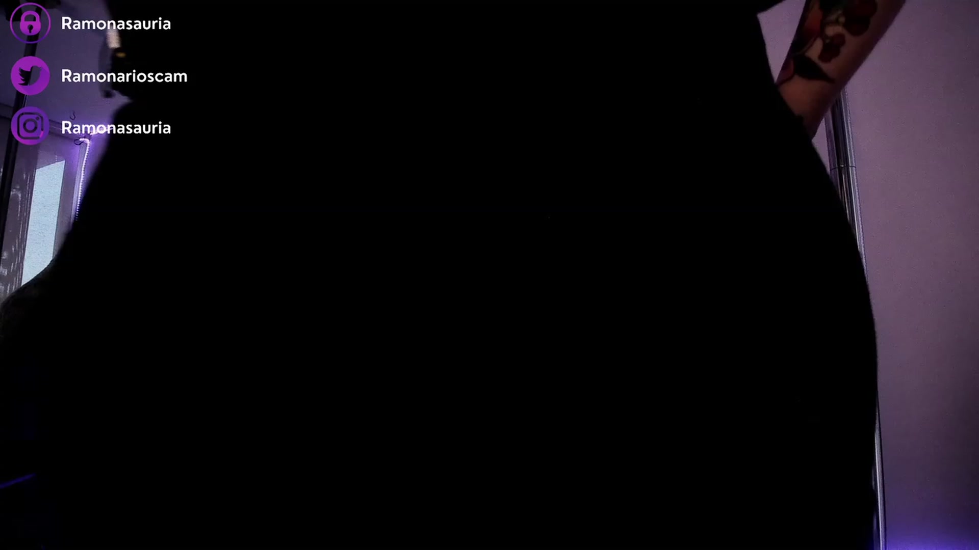 Gallery image thumbnail from Ramonarios's myfreecams stream on, 05/24/2023, 22:09 image 7 of 20