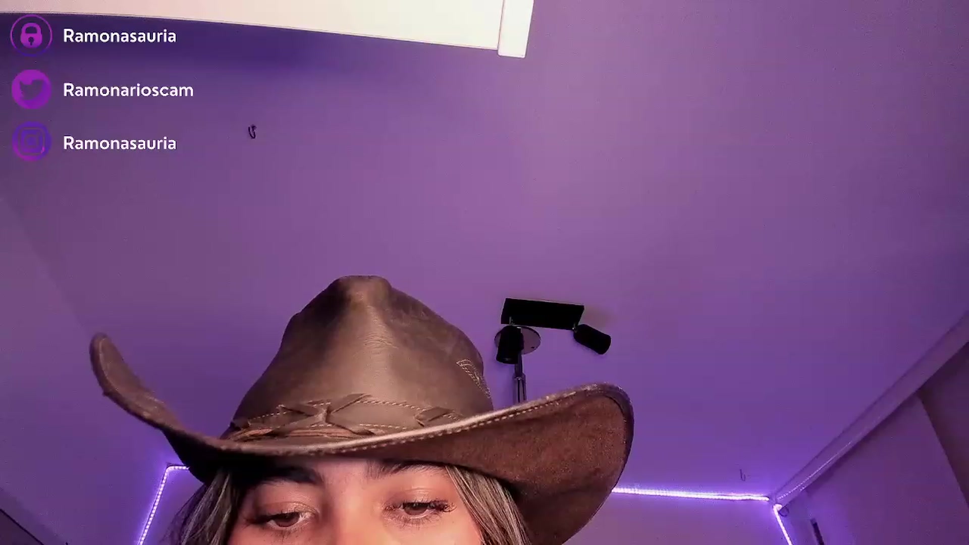 Gallery image thumbnail from Ramonarios's myfreecams stream on, 05/31/2023, 23:09 image 19 of 20