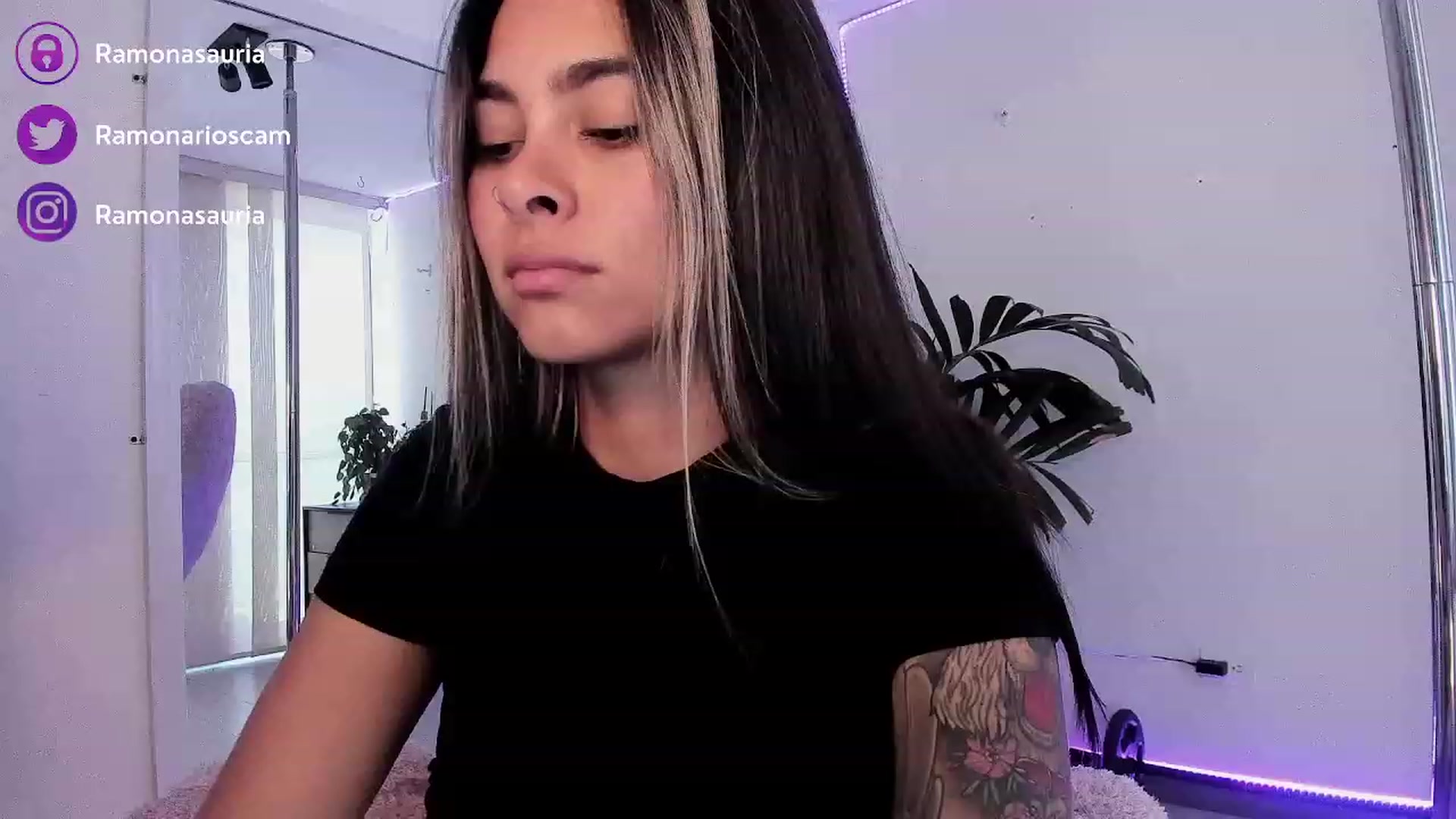 Gallery image thumbnail from Ramonarios's myfreecams stream on, 06/19/2023, 16:51 image 17 of 20