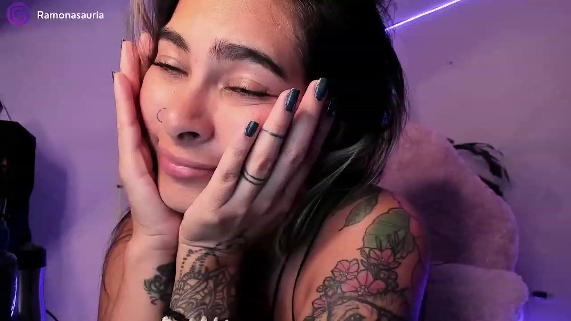 Gallery image thumbnail from Ramonarios's myfreecams stream on, 06/20/2023, 23:45 image 18 of 20