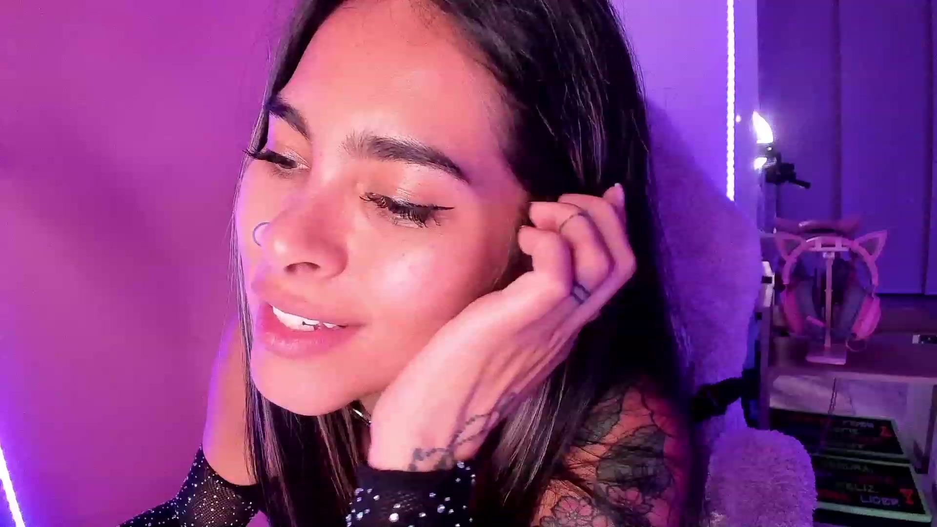Gallery image thumbnail from Ramonarios's myfreecams stream on, 07/08/2023, 24:17 image 18 of 20