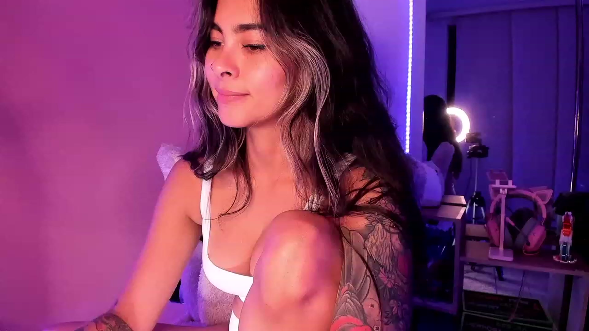 Gallery image thumbnail from Ramonarios's myfreecams stream on, 07/12/2023, 01:26 image 2 of 20