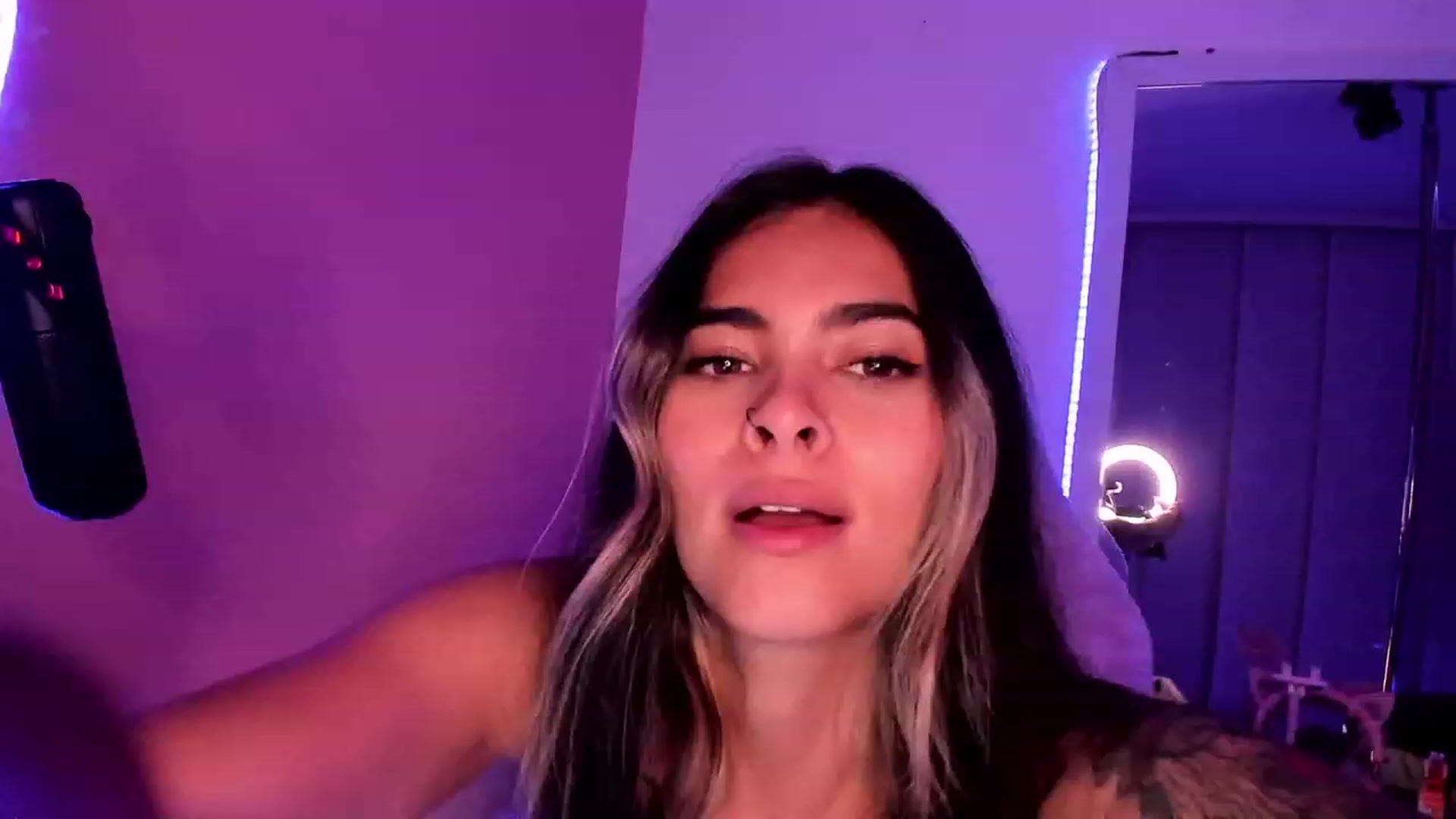 Gallery image thumbnail from Ramonarios's myfreecams stream on, 07/13/2023, 24:31 image 3 of 20