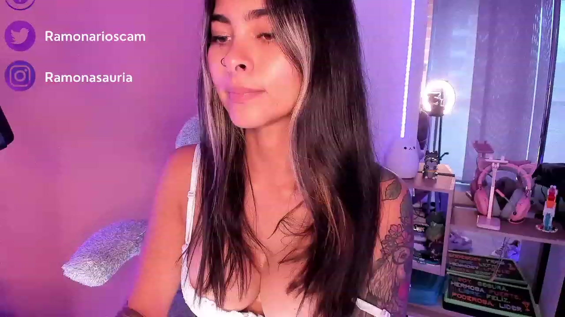 Gallery image thumbnail from Ramonarios's myfreecams stream on, 07/17/2023, 22:47 image 2 of 20